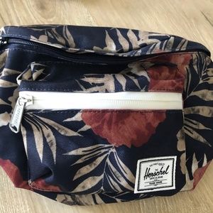 Hershel Floral Fanny Pack